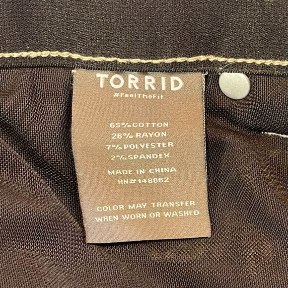 TORRID Bombshell Flare Premium Stretch Size 12 Calabasas Light Wash Wide-Leg - Picture 9 of 9